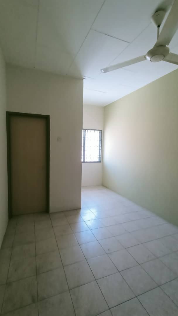 Rumah Teres 2 Tingkat Taman Seri Perkasa Lapangan 12