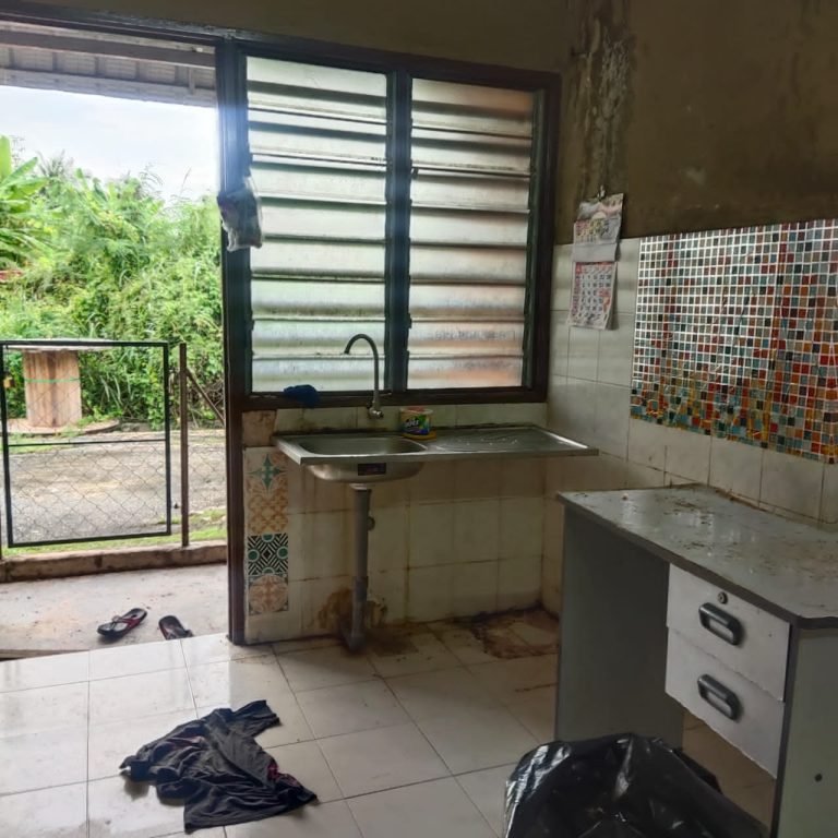 Rumah Teres Taman Putra Bercham Ipoh 10 768x768