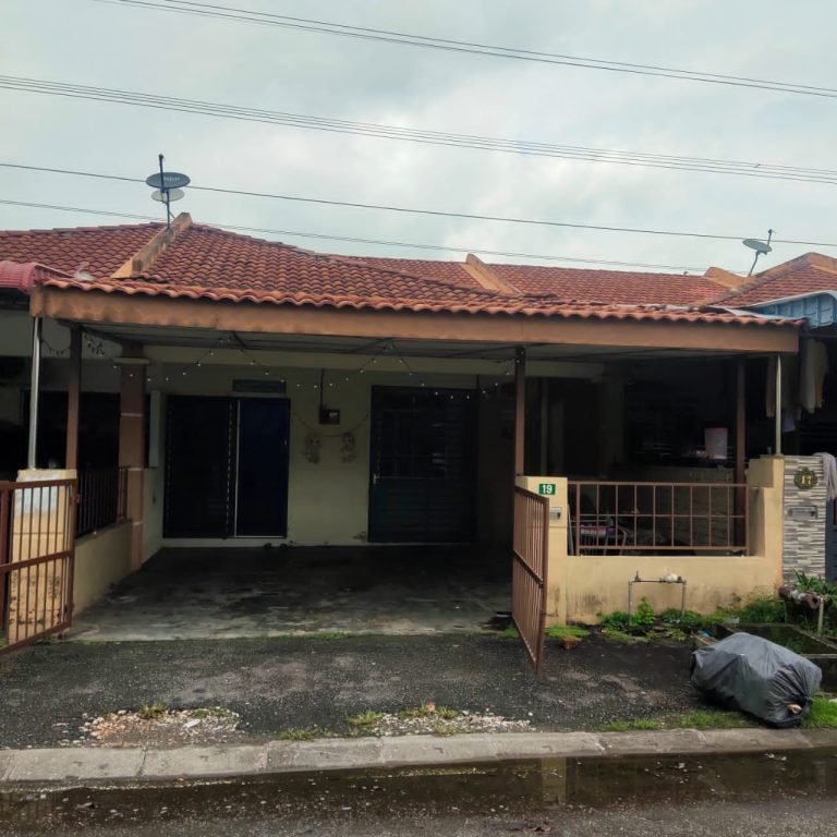 Rumah Teres Taman Putra Bercham Ipoh 3 768x768
