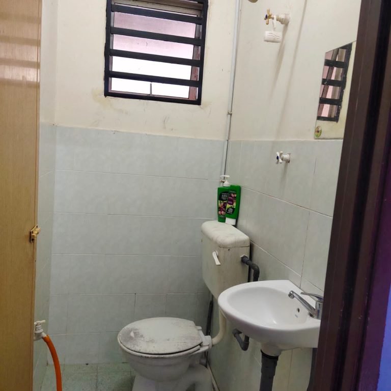 Rumah Teres Taman Putra Bercham Ipoh 6 768x768