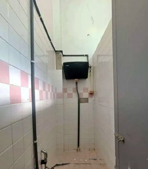 rumah teres setingkat taman rishah 8