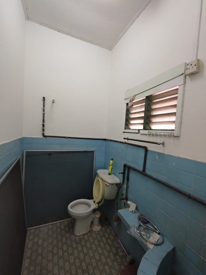 house to let rent taman chateau ipoh perak 35