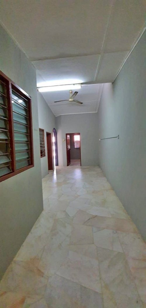 rumah untuk dijiual taman desa aman pengkalan ipoh perak 7