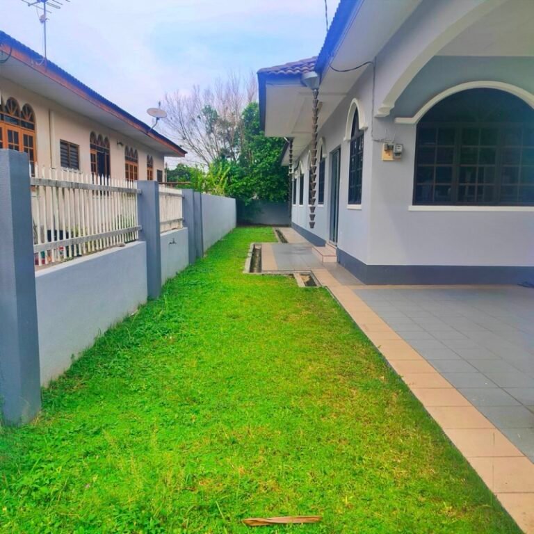 WhatsApp Image 2024 07 25 at 43528 PM 768x768