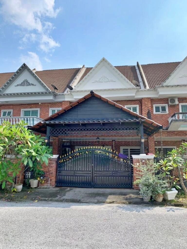 WhatsApp Image 2024 08 15 at 84547 PM 768x1023