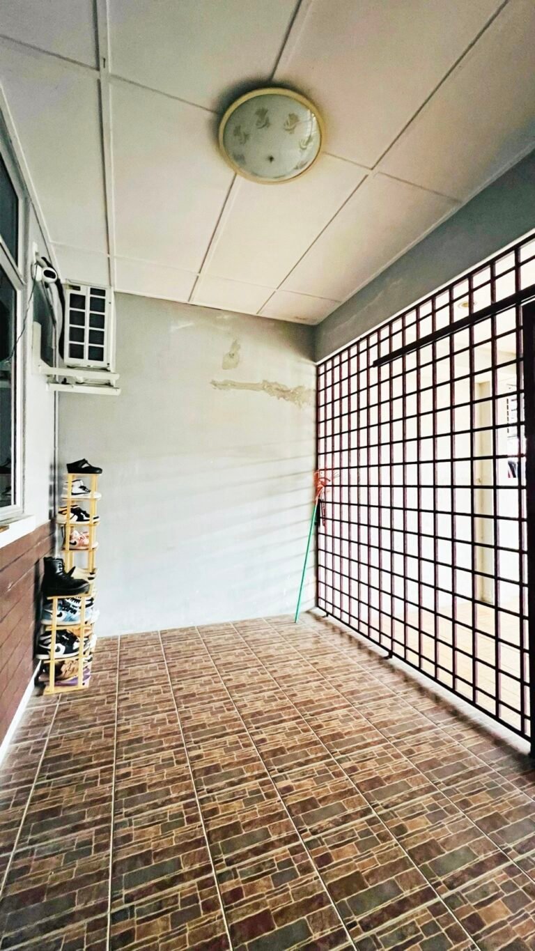 WhatsApp Image 2024 09 26 at 115203 AM 2 768x1365