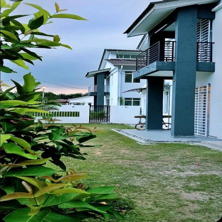 WhatsApp Image 2024 10 01 at 34441 PM 1 768x768